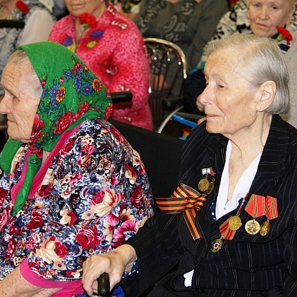 Сотрудники «ГТС» поздравили ветеранов с 70-летием Победы