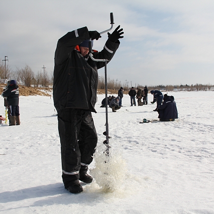 Соревнования по зимней рыбалке 
